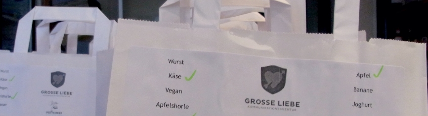 Erbsensuppe mit Wursteinlage